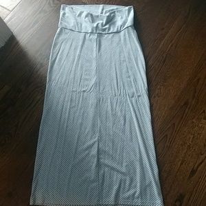Old navy maternity maxi